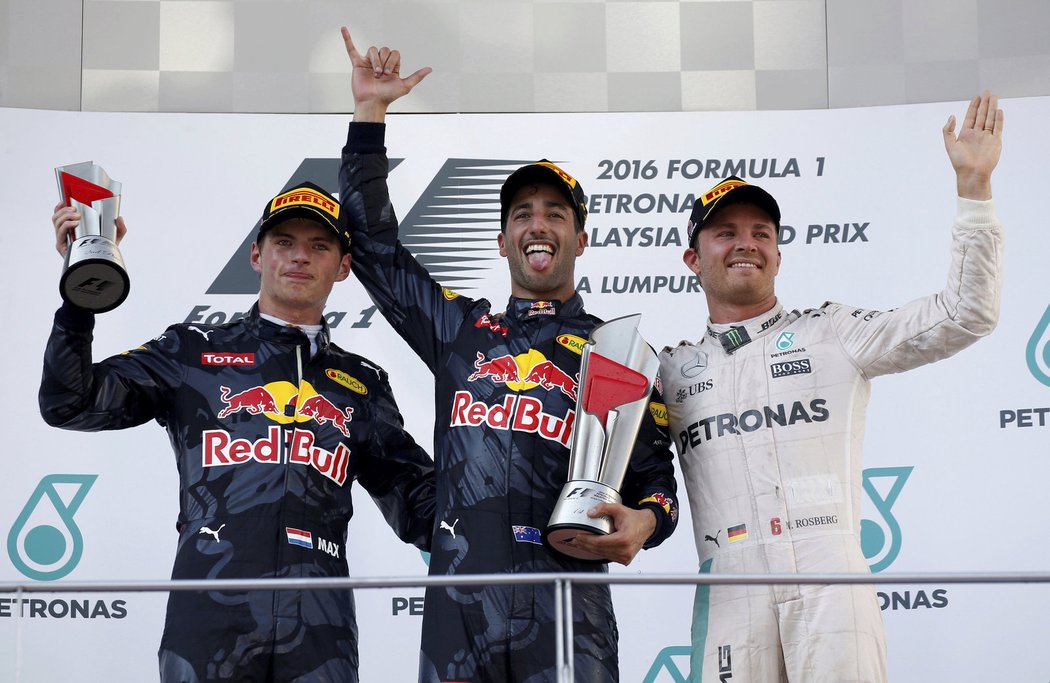Jezdci Red Bullu slavili v Malajsii double