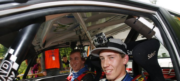 PARŤÁCI. Bohuslav Ceplecha (vlevo) se společně s Martinem Semerádem často smáli, rozuměli si. Až do tragické Rally Bohemia v červenci, kdy navigátor nepřežil náraz do stromu (menší foto)