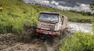 Kolomý přišel ve druhé etapě o vedení v Rallye Hedvábné stezky