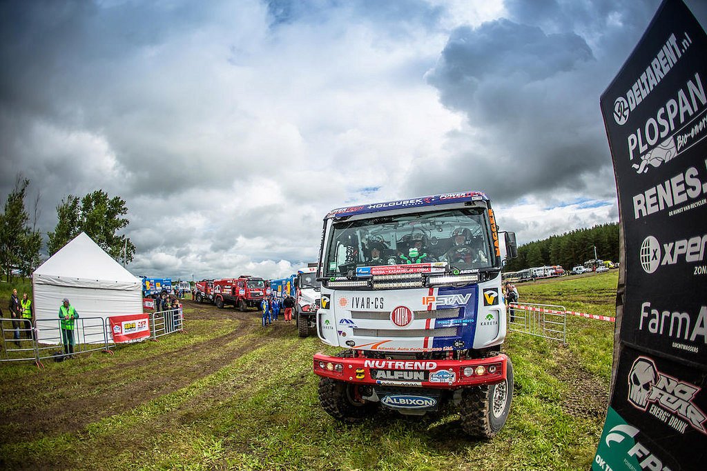 Po třetí etapě je Martin Kolomý v čele rallye