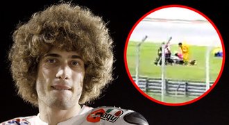 Hrůzné video! Simoncelli spadl záchranářům z nosítek