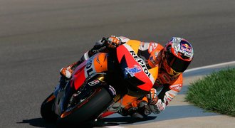 VIDEO: Stoner si v kvalifikaci MotoGP v Indianapolis poranil kotník