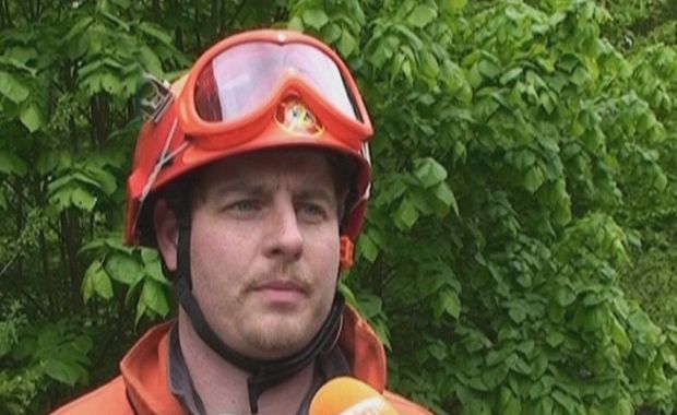 Dívku, kterou srazilo auto při závodě, zachránit už nedokázali Dívku, kterou srazilo auto při závodě, zachránit už nedokázali
