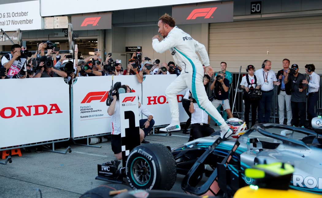 Lewis Hamilton po vítězství ve VC Japonska