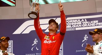 Nový vítěz ve formuli 1. Velkou cenu Belgie ovládl Leclerc z Ferrari