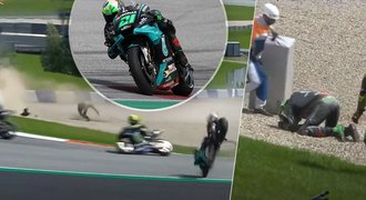 Šílená nehoda: Rossi přežil horror! Motorky mu svištěly kolem hlavy