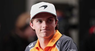 Piastriho naděje zhatila podivná penalizace: Nemůžu jen tak zmizet. Norris odskočil Piastriho naděje zhatila podivná penalizace: Nemůžu jen tak zmizet. Norris odskočil