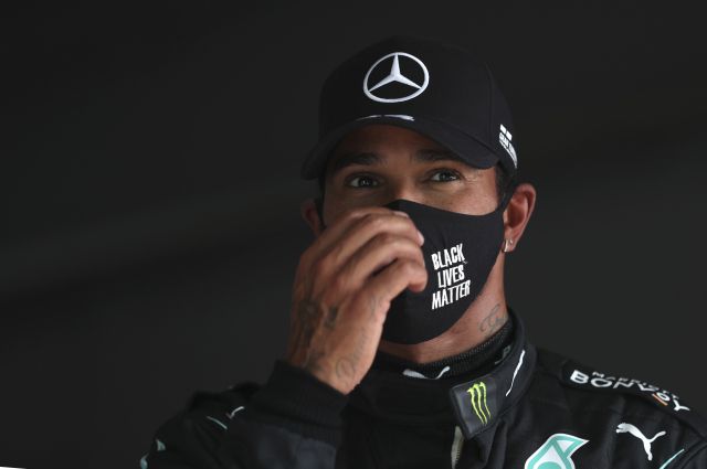 Lewis Hamilton za 92. vítězstvím ve formuli odstartuje z pole position