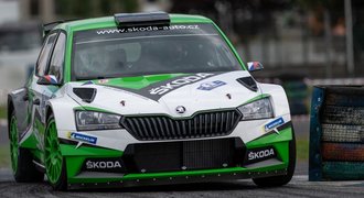 První etapa Rallye Bohemia patří Finu Huttunenovi, druhý dojel favorit Kopecký