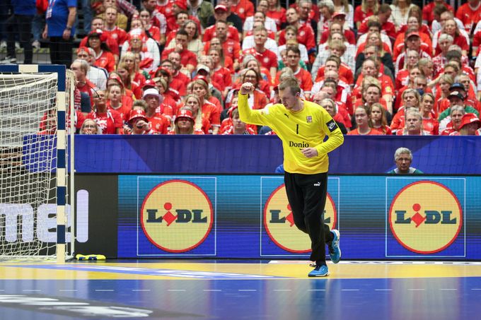 Mrkva drtil olympijské vítěze. Konec Hrstky i kouče, zaujal náhradník Mrkva drtil olympijské vítěze. Konec Hrstky i kouče, zaujal náhradník