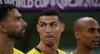 Cristiano Ronaldo při portugalské hymně před duelem proti Švýcarsku