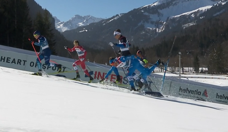 Ondřeje Černého srazil ve čtvrtfinále sprintu na MS italský závodník De Fabiani