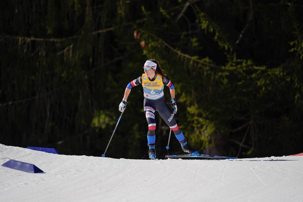 Petra Hynčicová v závodě na 10 km volně na MS v Oberstdorfu