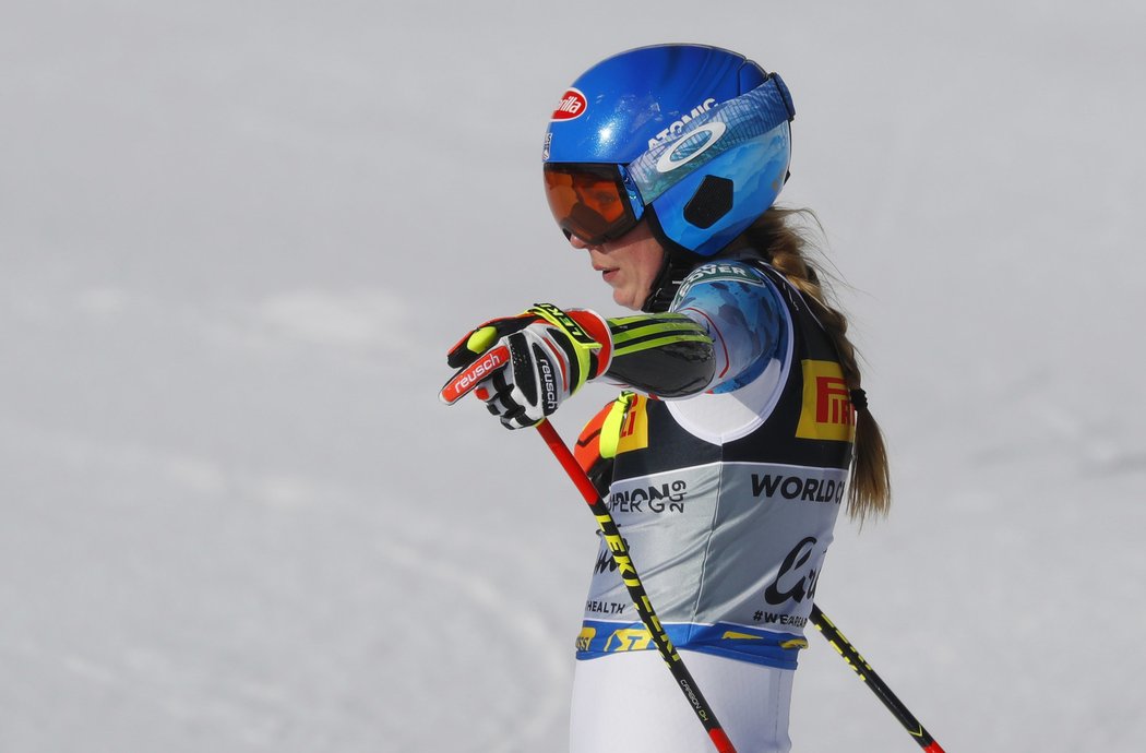 Mikaela Shiffrinová v cíli super-G na MS v Cortině