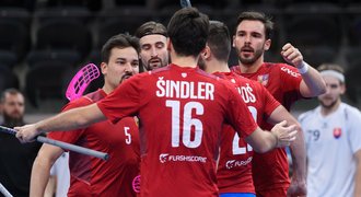 Česko - Slovensko 9:4. Florbalisté dominovali, v semifinále vyzvou Švýcary