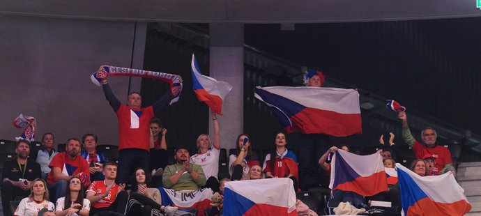 Čeští fanoušci ve čtvrtfinále MS florbalistů 2022