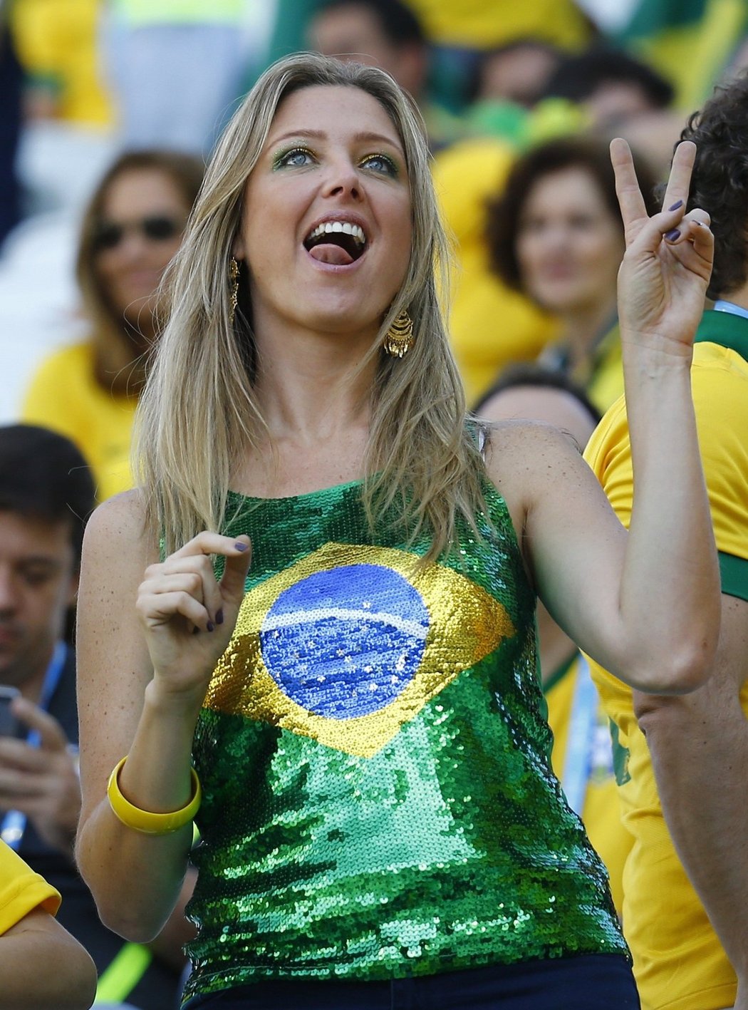 O krásné fanynky nebylo na zahajovacím ceremoniálu mistrovství světa v Brazílii nouze
