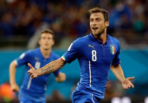Záložník Itálie Claudio Marchisio otevřel zápas s Anglií krásným gólem