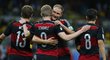 Hráči Německa se radují po dalším gólu do brazilské sítě