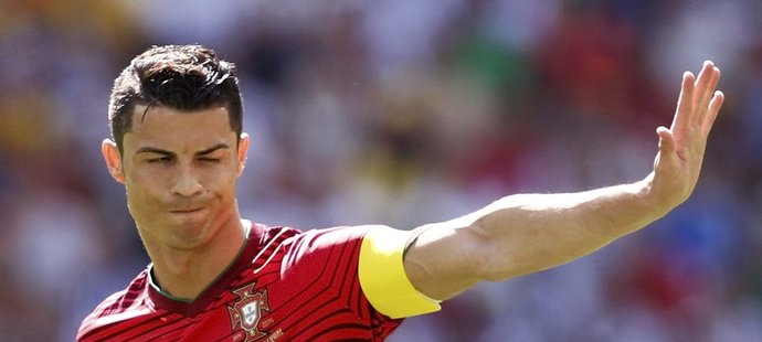 Pro první zápas Portugalska zvolil útočník Cristiano Ronaldo svůj tradiční účes