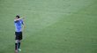 Smutný stoper uruguaye Diego Godín nechápe, jak mohl jeho tým prohrát s outsiderem z Kostariky