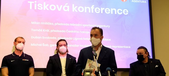 Milan Hnilička a jeho koleové se budou snažit zvrátit opatření ohledně nošení roušek ve vnitřních sportovištích