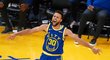 Hvězda basketbalové NBA Stephen Curry během duelu Golden State proti Clippers, v němž naprosto dominoval