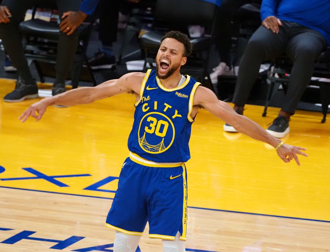 Hvězda basketbalové NBA Stephen Curry během duelu Golden State proti Clippers, v němž naprosto dominoval