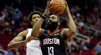 Harden v euforii. V NBA dal 58 bodů, útočil na osobní rekord