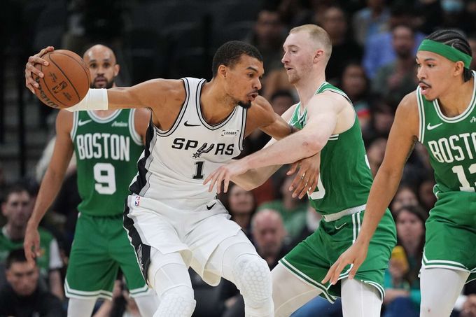 NBA v Česku?! Řeší se zahajovací zápas sezony, ve hře O2 arena i nová hala v Brně NBA v Česku?! Řeší se zahajovací zápas sezony, ve hře O2 arena i nová hala v Brně