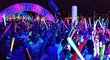 Čtyři tisíce startujících se nechají unést barevnými neony, které osvětlí Oboru letohrádek Hvězda.