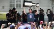 Český brankář Pavel Francouz ukázal Stanley Cup rodné Plzni