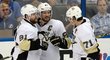 Úderné trio Pittsburghu Phil Kessel, Sidney Crosby a Jevgenij Malkin