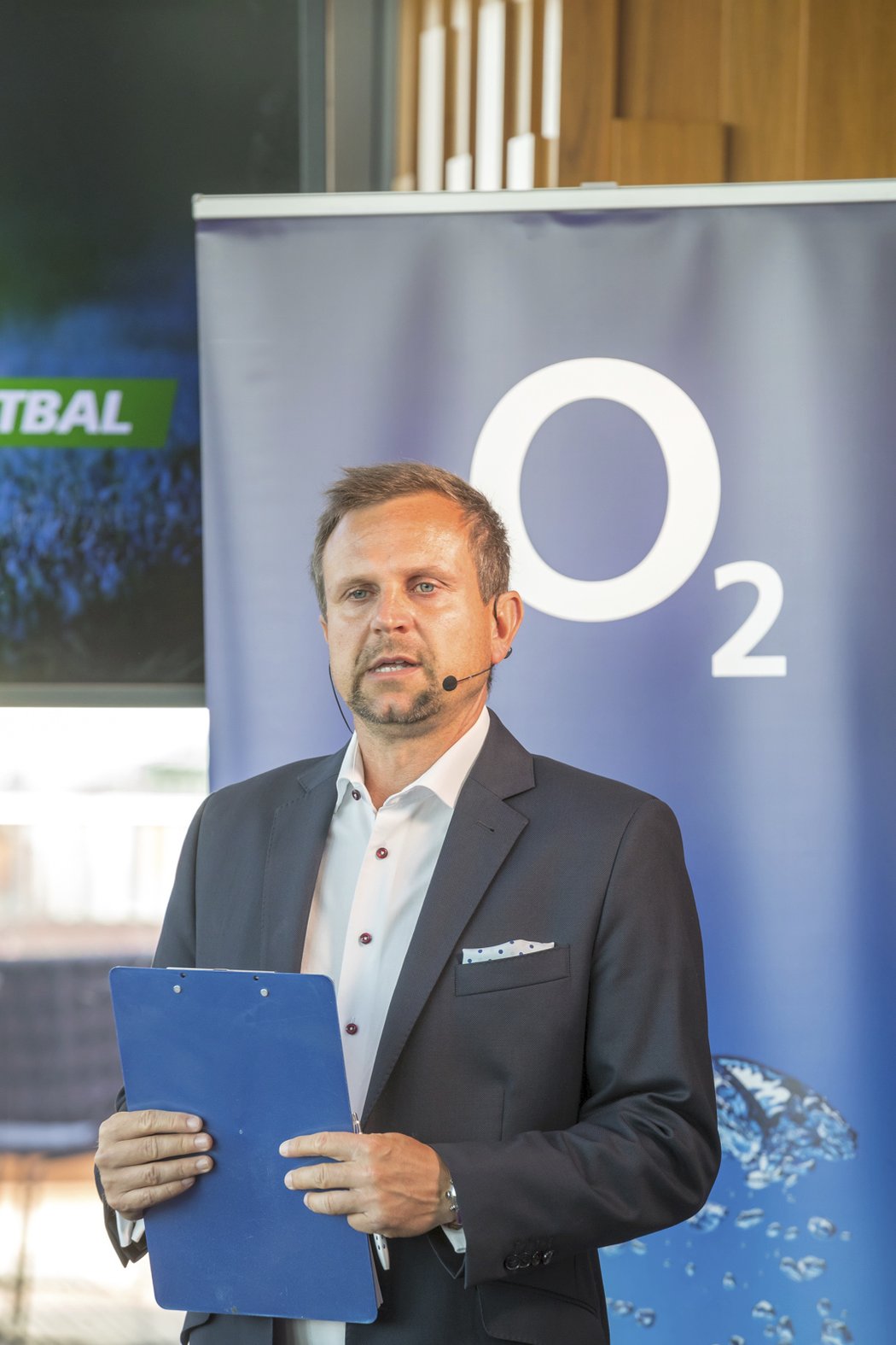 Petr Svěcený na tiskové konferenci O2 TV Sport