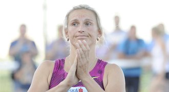 Přišla, hodila, postoupila. Špotáková je ve finále, z koulařů uspěl jen Marcell