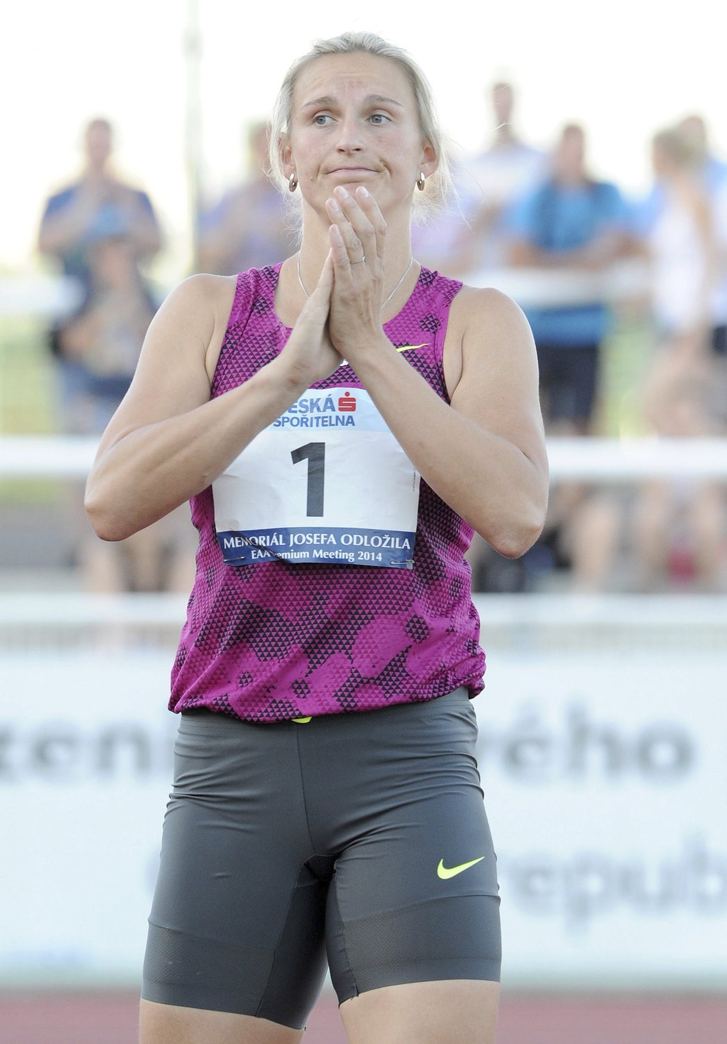 Barbora Špotáková po jednom z pokusů na Memoriálu Josefa Odložila