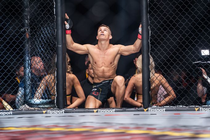 Dohnal o obrovském tlaku v profesionálním MMA: Je to nemilosrdné. Musel jsem se změnit Dohnal o obrovském tlaku v profesionálním MMA: Je to nemilosrdné. Musel jsem se změnit