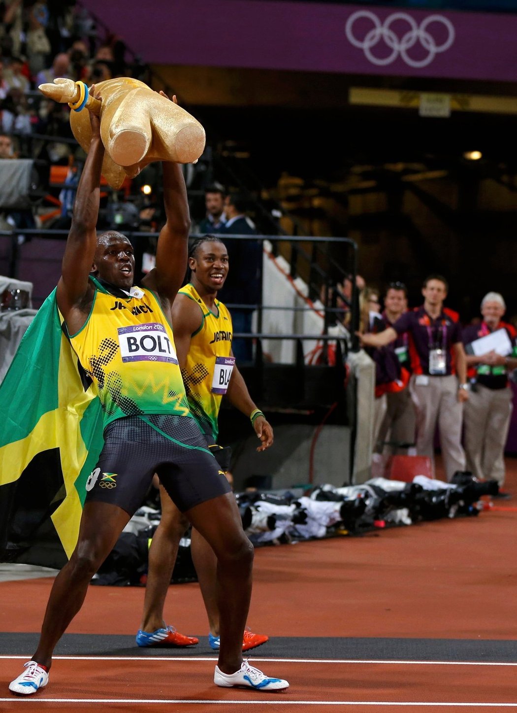 Divoké oslavy Usaina Bolta po zisku zlaté medaile