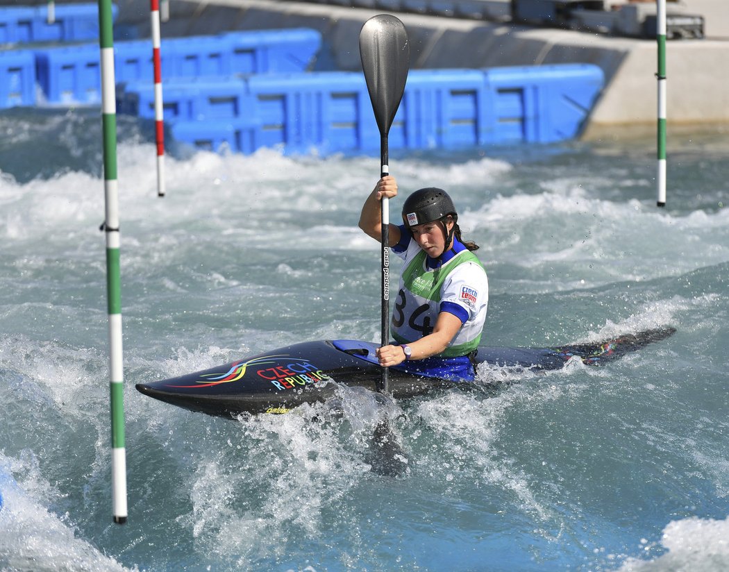 Kateřina Kudějová při tréninku českých vodních slalomářů na olympiádě v Riu