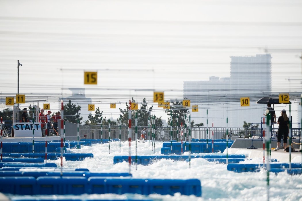 Olympijský kanál na vodní slalom vzbudil velkou kritiku, úpravy trati ale podivně usnuly...