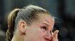 Kateřina Elhotová utírá slzy po prohraném čtvrtfinále s Francií