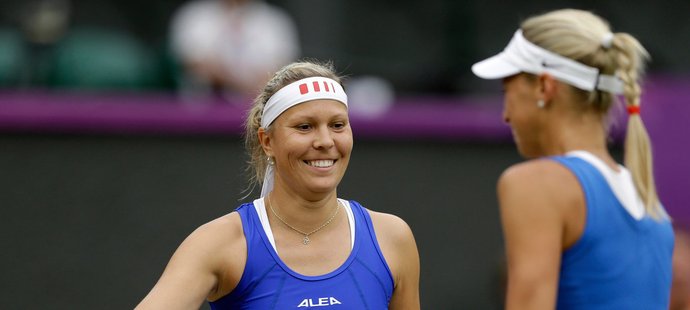 Českému páru Lucie Hradecká, Andrea Hlaváčková se i na US Open podařilo postoupit do semifinále