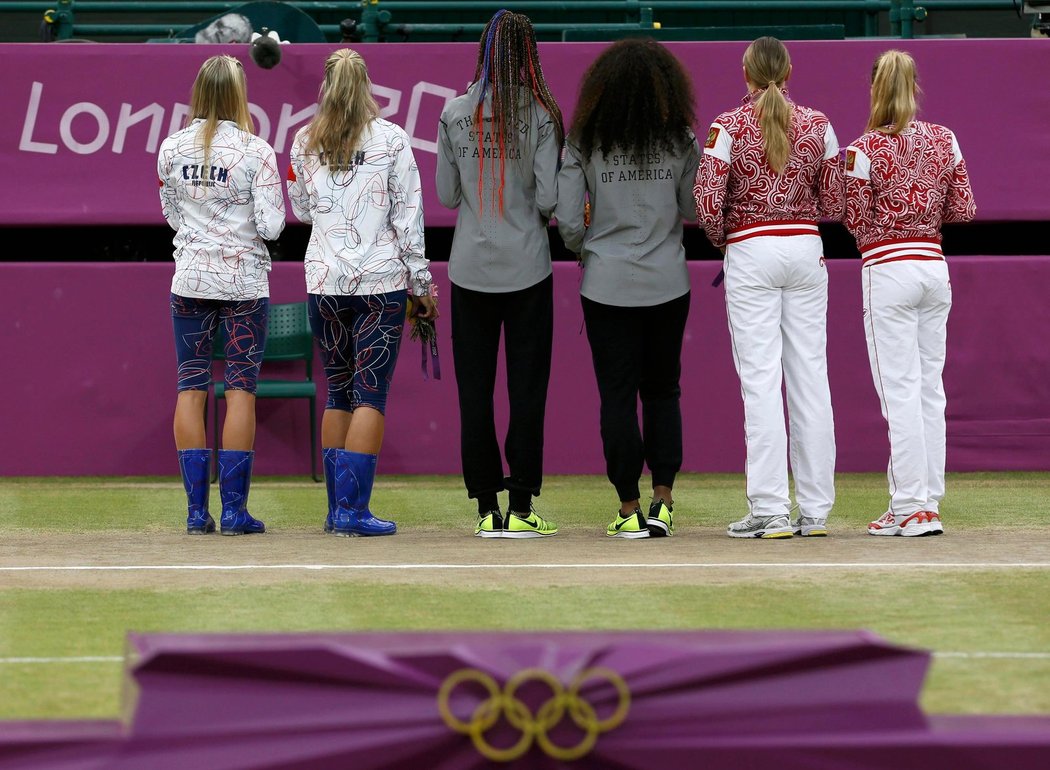 V holinkách na ceremoniálu