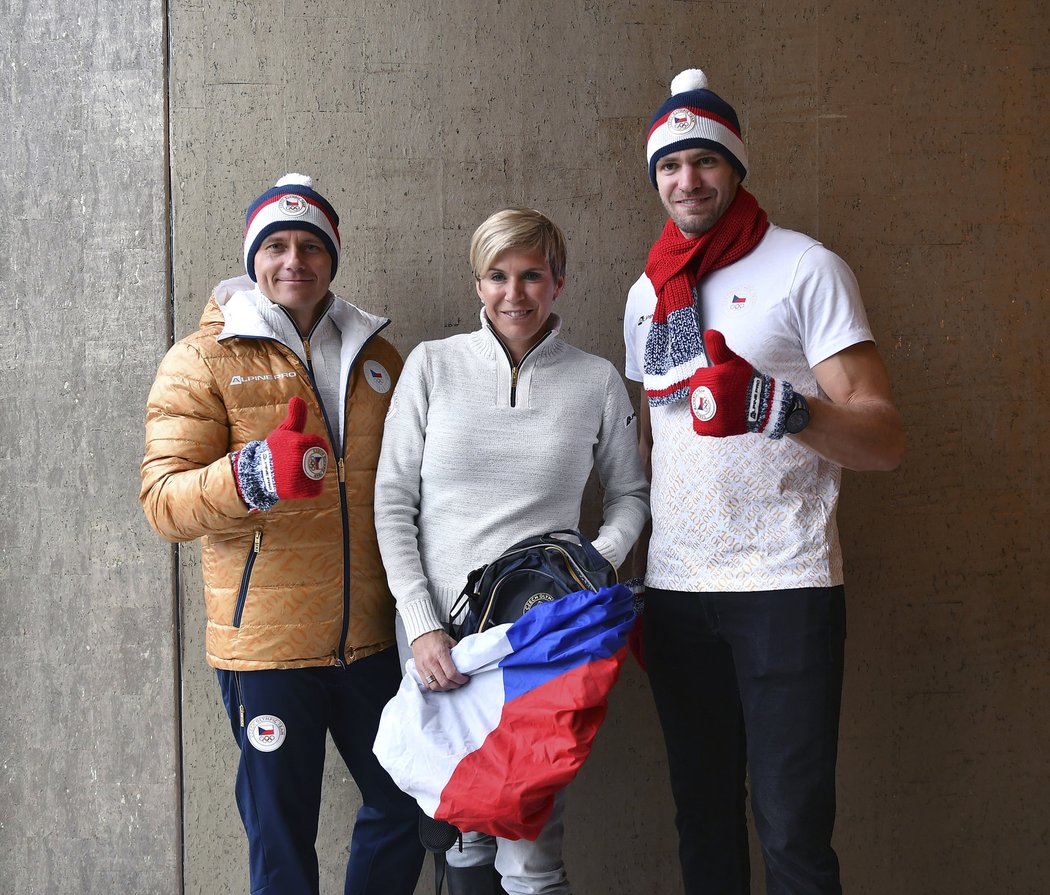Bývalý skikrosař Tomáš Kraus, olympijská vítězka v běhu na lyžích Kateřina Neumannová a veslař Ondřej Synek představují novou olympijskou kolekci