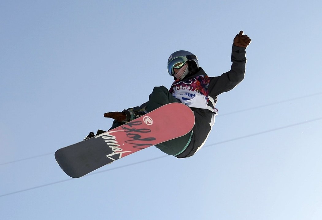 Šárka Pančochová během kvalifikace snowboardistek při olympiádě v Soči