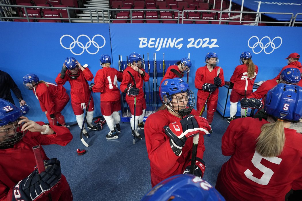 České hokejistky si zatrénovaly v Pekingu
