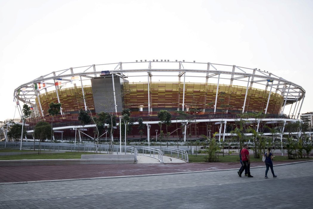 Stadion má kapacitu deset tisíc diváků