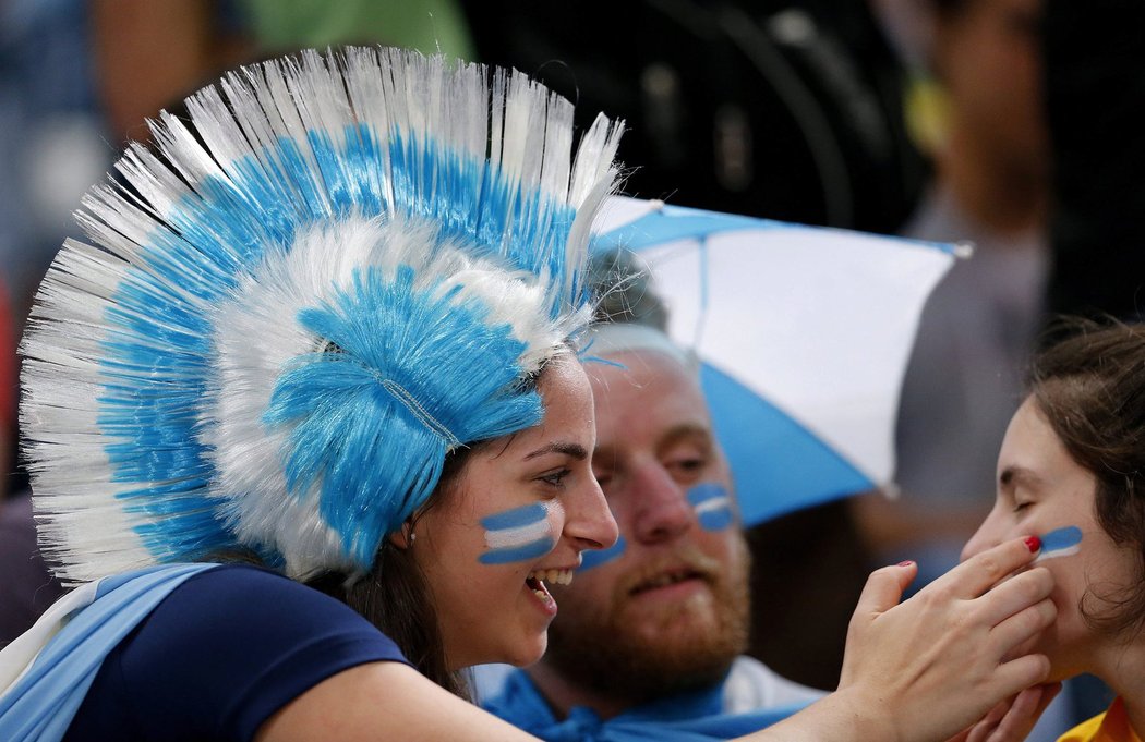 Fanoušci Argentiny si mač svého basketbalového týmu na olympiádě nemohli nechat ujít