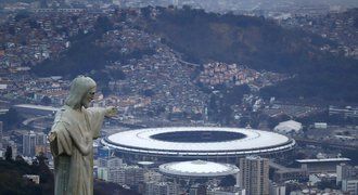 Trable českých paralympioniků. Letadlo se při letu do Ria srazilo s ptákem