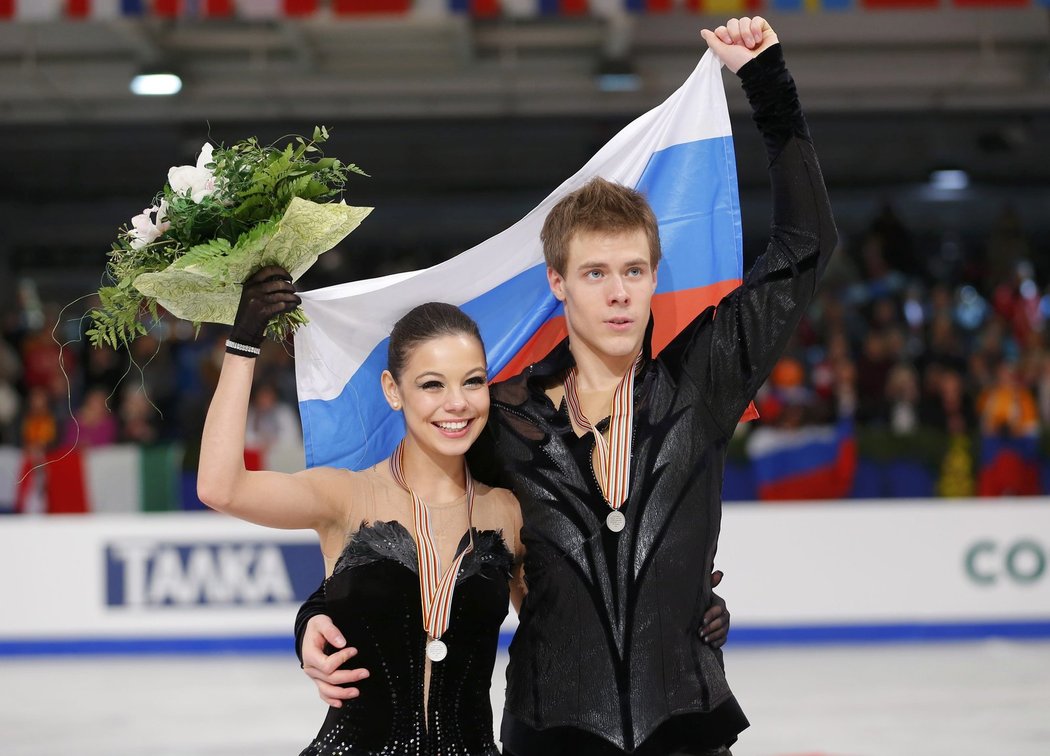 Jelena Ilinych a Nikita Katsalapov, ruské krasobruslařce 19 let